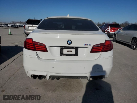 2013 BMW M5 with VIN WBSFV9C59DD096273, listed as a Copart auction lot 84923264 with 122,028 mi miles and Salvage Title. Bid and sale history available at carsss.com. Image 6.