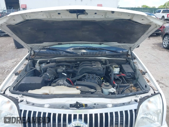 2007 Mercury Mountaineer z VIN 4M2EU47E87UJ21777, wystawiony jako IAAI lot #42206260 z przebiegiem 182 072 mil mil oraz . Historia ofert i sprzedaży dostępna na DreamBid. Obrazek 10.