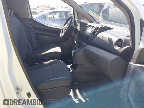 2018 Nissan NV200 SV z VIN 3N6CM0KN2JK695468, wystawiony jako IAAI lot #41782357 z przebiegiem 95 087 mil mil oraz . Historia ofert i sprzedaży dostępna na DreamBid. Obrazek 5.