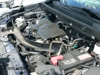 2020 Toyota RAV4 XLE z VIN 2T3W1RFVXLW068370, wystawiony jako IAAI lot #42959228 z przebiegiem 77 221 mil mil oraz . Historia ofert i sprzedaży dostępna na DreamBid. Obrazek 19.