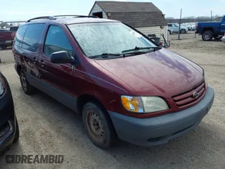 2001 Toyota Sienna LE with VIN 4T3ZF13C91U350273, listed as a IAAI auction lot 41880749 with 289,542 mi miles. Bid and sale history available at carsss.com. Image 1.