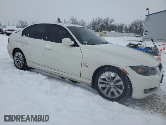 2011 BMW 3 Series 328i xDrive with VIN WBAPK5C50BF126062, listed as a Copart auction lot 41486135 with 141,809 mi miles and Salvage Title. Bid and sale history available at carsss.com. Image 4.