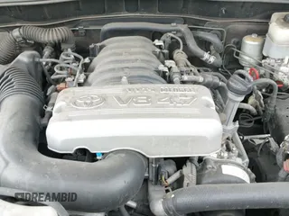 2007 Toyota 4Runner SR5 with VIN JTEZT14R570028556, listed as a IAAI auction lot 41943088 with 316,508 mi miles and . Bid and sale history available at DreamBid. Image 18.
