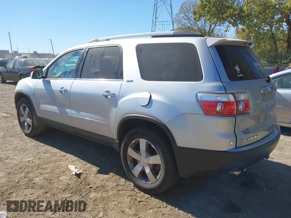 2010 GMC Acadia SLT1 z VIN 1GKLRMEDXAJ202687, wystawiony jako IAAI lot #40635219 z przebiegiem 115 810 mil mil oraz . Historia ofert i sprzedaży dostępna na DreamBid. Obrazek 3.