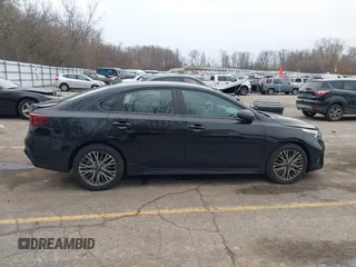2024 Kia Forte GT-Line with VIN 3KPF54AD8RE756085, listed as a IAAI auction lot 40882987 with 7,260 mi miles and . Bid and sale history available at carsss.com. Image 13.