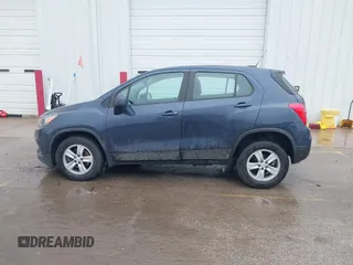 2019 Chevrolet Trax LS with VIN 3GNCJNSB9KL184972, listed as a IAAI auction lot 41724874 with 112,114 mi miles. Bid and sale history available at carsss.com. Image 14.
