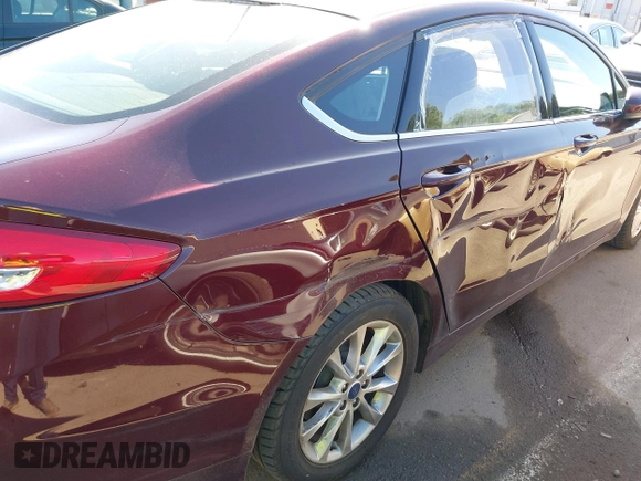 2017 Ford Fusion SE z VIN 3FA6P0H78HR368483, wystawiony jako IAAI lot #42279314 z przebiegiem 68 363 mil mil oraz . Historia ofert i sprzedaży dostępna na DreamBid. Obrazek 19.