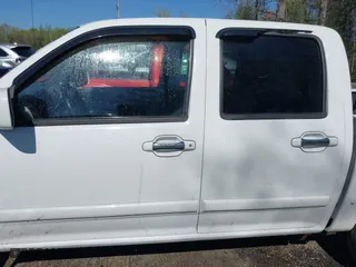 2009 Chevrolet Colorado LT w/2LT with VIN 1GCDT13E798108877, listed as a IAAI auction lot 42031592 with 155,787 mi miles. Bid and sale history available at carsss.com. Image 15.