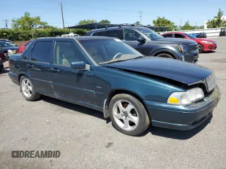 1998 Volvo S70 T5 z VIN YV1LS5372W2476397, wystawiony jako Copart lot #52776114 z przebiegiem 262 041 mil mil oraz Szkody całkowita. Historia ofert i sprzedaży dostępna na DreamBid. Obrazek 4.
