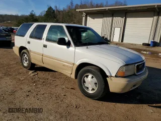 1998 GMC Jimmy SL with VIN 1GKCS13WXW2516025, listed as a Copart auction lot 88762955 with 140,381 mi miles and Salvage Title. Bid and sale history available at carsss.com. Image 4.
