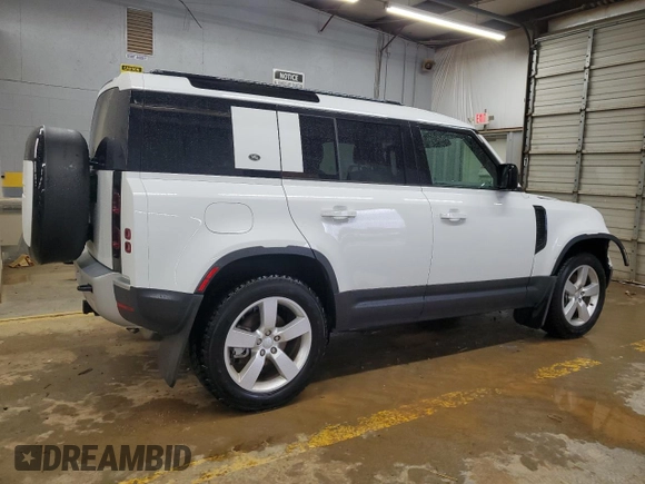 2024 Land Rover Defender S with VIN SALEJ7EX4R2283949, listed as a Copart auction lot 83841744 with 9,824 mi miles and Salvage title. Bid and sale history available at DreamBid. Image 3.