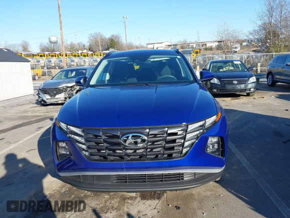 2024 Hyundai Tucson SEL with VIN 5NMJBCDE4RH334082, listed as a IAAI auction lot 41493611 with 10,441 mi miles and . Bid and sale history available at carsss.com. Image 12.