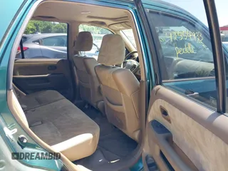 2002 Honda CR-V EX с VIN JHLRD78842C079577, выставлен на аукционе IAAI как лот 42554933 с пробегом 179 580 миль миль и . История ставок и продаж доступна на DreamBid. Изображение 8.
