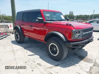 2024 Ford Bronco Badlands с VIN 1FMEE9BP0RLA41564, выставлен на аукционе IAAI как лот 42069579 с пробегом 3 681 миль миль и . История ставок и продаж доступна на DreamBid. Изображение 1.
