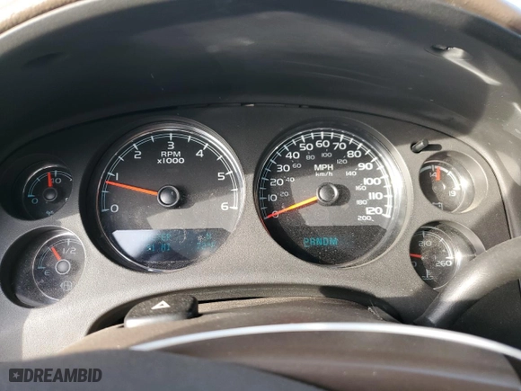 2011 Chevrolet Avalanche LT with VIN 3GNMCFE05BG396839, listed as a Copart auction lot 89218195 with 217,791 mi miles and Salvage Title. Bid and sale history available at carsss.com. Image 9.