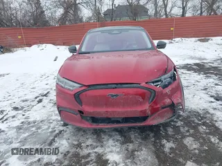 2021 Ford Mustang Mach-E Premium с VIN 3FMTK3SS8MMA61778, выставлен на аукционе IAAI как лот 41437558 с пробегом 77 270 миль миль и . История ставок и продаж доступна на DreamBid. Изображение 12.