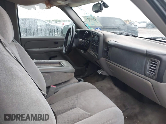 2005 Chevrolet Tahoe LS with VIN 1GNEC13V85R130838, listed as a IAAI auction lot 42408116 with Not provided miles and . Bid and sale history available at DreamBid. Image 5.