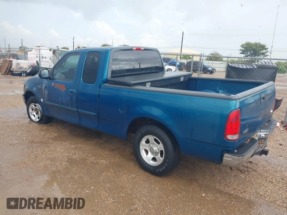 2000 Ford F-150 XL with VIN 1FTZX1722YNB23944, listed as a IAAI auction lot 42618183 with 223,986 mi miles and . Bid and sale history available at DreamBid. Image 3.