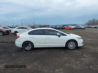 2013 Honda Civic LX z VIN 2HGFB2F5XDH569072, wystawiony jako IAAI lot #42122963 z przebiegiem 160 207 mil mil oraz . Historia ofert i sprzedaży dostępna na DreamBid. Obrazek 13.