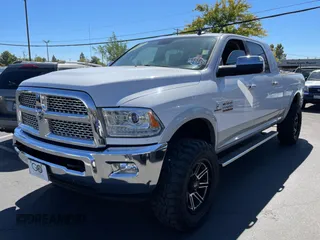 2013 Ram 2500 Laramie with VIN 3C6UR5NL8DG550983, listed as a Copart auction lot 73557174 with 93,921 mi miles and Clean Title. Bid and sale history available at carsss.com. Image 2.