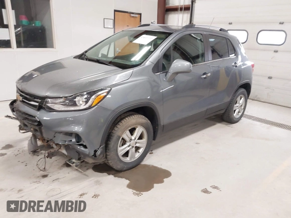 2019 Chevrolet Trax LT with VIN KL7CJPSB8KB937572, listed as a IAAI auction lot 42032722 with 103,132 mi miles. Bid and sale history available at carsss.com. Image 2.