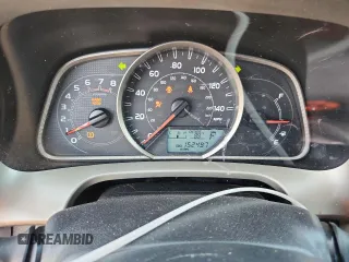 2013 Toyota RAV4 LE z VIN 2T3BFREV2DW122313, wystawiony jako Copart lot #62961105 z przebiegiem 152 497 mil mil oraz Nie do naprawy • Non repairable. Historia ofert i sprzedaży dostępna na DreamBid. Obrazek 9.
