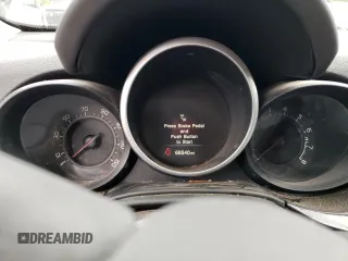 2016 FIAT 500X Lounge z VIN ZFBCFYDT7GP513622, wystawiony jako Copart lot #71971833 z przebiegiem 66 540 mil mil oraz Szkoda całkowita • Salvage title. Historia ofert i sprzedaży dostępna na DreamBid. Obrazek 9.