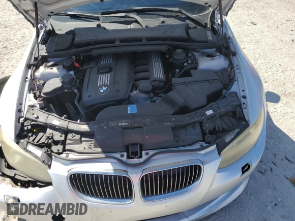 2011 BMW 3 Series 328i with VIN WBAKE3C55BE557220, listed as a Copart auction lot 49833305 with 33,881 mi miles and Salvage Title. Bid and sale history available at carsss.com. Image 13.
