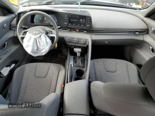 2024 Hyundai Elantra SE с VIN KMHLL4DG9RU741543, выставлен на аукционе Copart как лот 62686485 с пробегом 5 715 миль миль и Чистый • Clean title. История ставок и продаж доступна на DreamBid. Изображение 8.