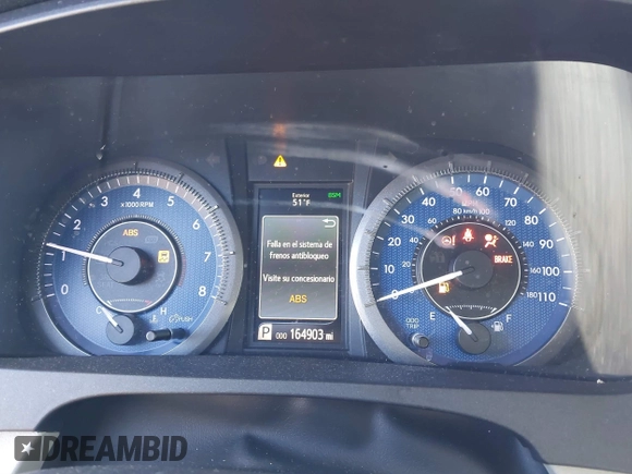 2018 Toyota Sienna XLE Auto Access Seat with VIN 5TDYZ3DC4JS958698, listed as a IAAI auction lot 41815340 with 164,903 mi miles. Bid and sale history available at carsss.com. Image 7.