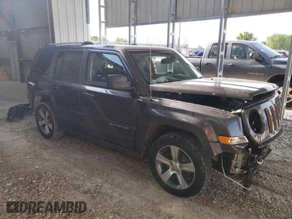 2016 Jeep Patriot Latitude z VIN 1C4NJPFA5GD699012, wystawiony jako Copart lot #55555095 z przebiegiem 82 643 mil mil oraz Szkoda całkowita • Salvage title. Historia ofert i sprzedaży dostępna na DreamBid. Obrazek 4.