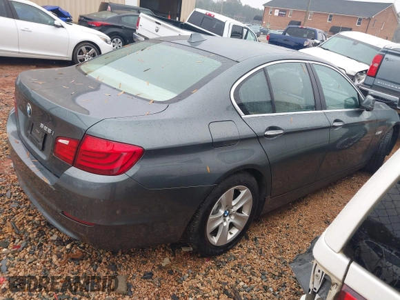 2012 BMW 5 Series 528i with VIN WBAXG5C53CDY28309, listed as a IAAI auction lot 41064233 with 129,915 mi miles. Bid and sale history available at carsss.com. Image 4.