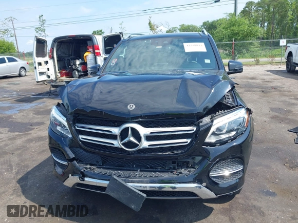 2018 Mercedes-Benz GLE 350 z VIN 4JGDA5HB1JB070660, wystawiony jako IAAI lot #42218013 z przebiegiem 66 626 mil mil oraz . Historia ofert i sprzedaży dostępna na DreamBid. Obrazek 12.
