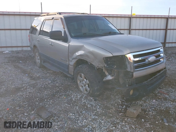 2007 Ford Expedition XLT with VIN 1FMFU16587LA96083, listed as a IAAI auction lot 41215612 with 247,840 mi miles and . Bid and sale history available at DreamBid. Image 1.