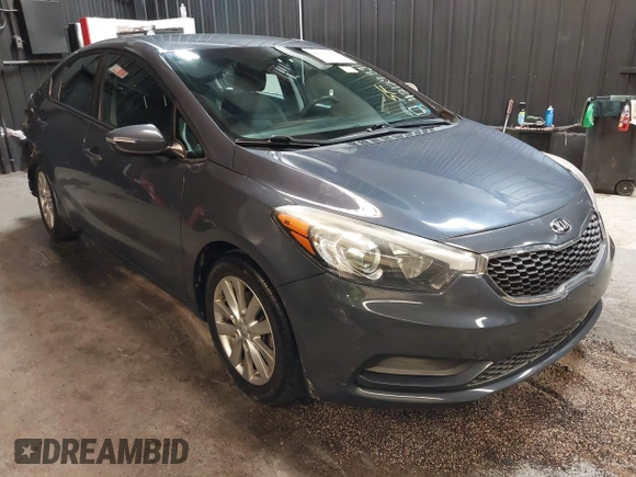 2015 Kia Forte LX with VIN KNAFX4A65F5334212, listed as a IAAI auction lot 42129391 with 150,864 mi miles. Bid and sale history available at carsss.com. Image 1.