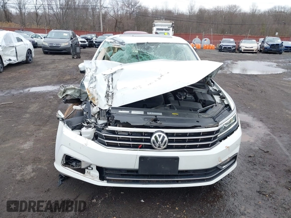 2017 Volkswagen Passat SE z VIN 1VWGT7A35HC052769, wystawiony jako IAAI lot #41687009 z przebiegiem 59 791 mil mil oraz . Historia ofert i sprzedaży dostępna na DreamBid. Obrazek 12.