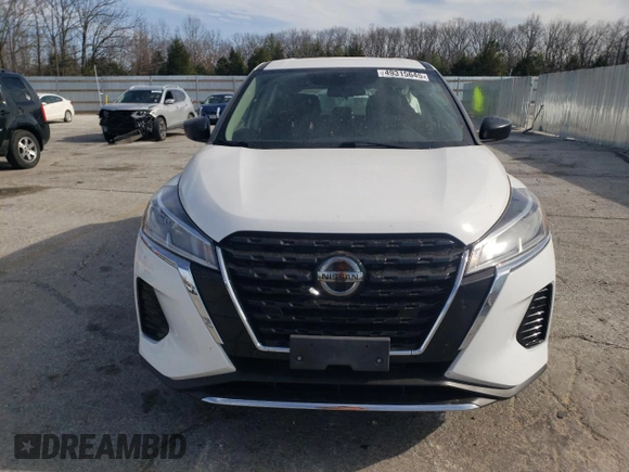 2021 Nissan Kicks S z VIN 3N1CP5BV7ML544957, wystawiony jako Copart lot #49315645 z przebiegiem 27 918 mil mil oraz Szkoda całkowita • Salvage title. Historia ofert i sprzedaży dostępna na DreamBid. Obrazek 5.