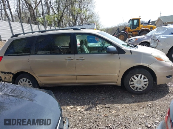2006 Toyota Sienna CE with VIN 5TDZA23C16S428834, listed as a IAAI auction lot 42096488 with 123,032 mi miles. Bid and sale history available at carsss.com. Image 14.