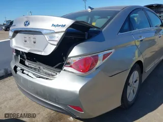 2013 Hyundai Sonata Hybrid Limited with VIN KMHEC4A4XDA096060, listed as a IAAI auction lot 41670337 with 159,185 mi miles. Bid and sale history available at carsss.com. Image 12.