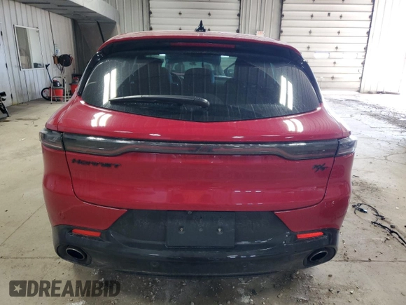 2024 Dodge Hornet R/T Plus z VIN ZACPDFDWXR3A09761, wystawiony jako Copart lot #48555035 z przebiegiem 26 549 mil mil oraz Szkoda całkowita • Salvage title. Historia ofert i sprzedaży dostępna na DreamBid. Obrazek 6.