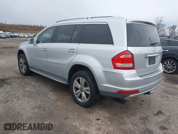 2012 Mercedes-Benz GL 450 z VIN 4JGBF7BE3CA765156, wystawiony jako IAAI lot #42035869 z przebiegiem 208 281 mil mil oraz . Historia ofert i sprzedaży dostępna na DreamBid. Obrazek 3.