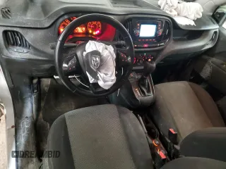 2015 Ram ProMaster City Cargo Tradesman z VIN ZFBERFAT7F6A53619, wystawiony jako Copart lot #54304605 z przebiegiem 113 667 mil mil oraz Szkoda całkowita • Salvage title. Historia ofert i sprzedaży dostępna na DreamBid. Obrazek 8.