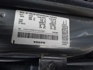 2006 Volvo XC90 2.5L Turbo with VIN YV4CY592761245031, listed as a IAAI auction lot 41786786 with 213,811 mi miles. Bid and sale history available at carsss.com. Image 9.