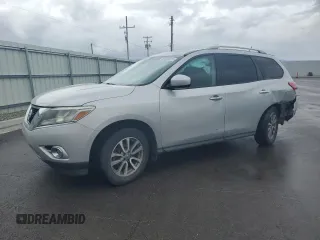 2013 Nissan Pathfinder SV z VIN 5N1AR2MM6DC621021, wystawiony jako Copart lot #56946425 z przebiegiem 111 547 mil mil oraz Szkoda całkowita • Salvage title. Historia ofert i sprzedaży dostępna na DreamBid. Obrazek 1.