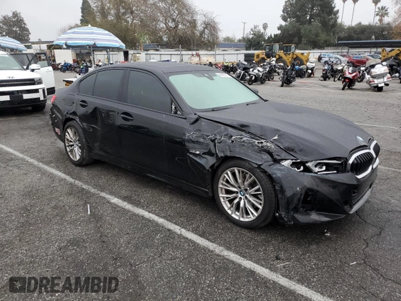 2023 BMW 3 Series 330e with VIN 3MW39FF01P8D05937, listed as a Copart auction lot 44490215 with 40,324 mi miles and Salvage Title. Bid and sale history available at carsss.com. Image 4.