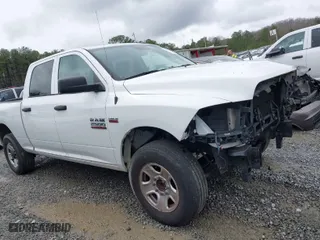2018 Ram 2500 Tradesman with VIN 3C6UR4CJ5JG313018, listed as a IAAI auction lot 41757482 with 189,507 mi miles. Bid and sale history available at carsss.com. Image 13.