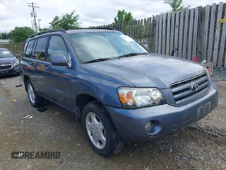 2005 Toyota Highlander z VIN JTEEP21A850111175, wystawiony jako IAAI lot #42537388 z przebiegiem 281 956 mil mil oraz . Historia ofert i sprzedaży dostępna na DreamBid. Obrazek 1.