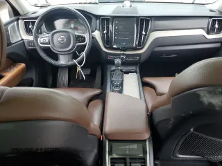 2018 Volvo XC60 Inscription z VIN LYVA22RL7JB069120, wystawiony jako Copart lot #57227655 z przebiegiem 71 552 mil mil oraz Szkoda całkowita • Salvage title. Historia ofert i sprzedaży dostępna na DreamBid. Obrazek 8.