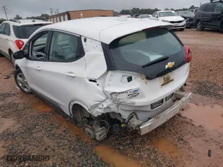2020 Chevrolet Bolt EV LT with VIN 1G1FY6S00L4141224, listed as a IAAI auction lot 40423261 with 59,318 mi miles. Bid and sale history available at carsss.com. Image 3.