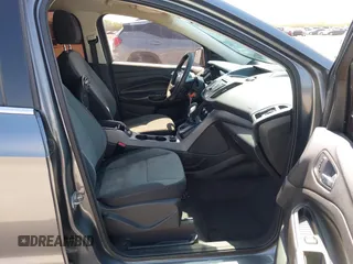 2014 Ford Escape SE with VIN 1FMCU0GX8EUD57801, listed as a IAAI auction lot 41856252 with 136,980 mi miles. Bid and sale history available at carsss.com. Image 5.